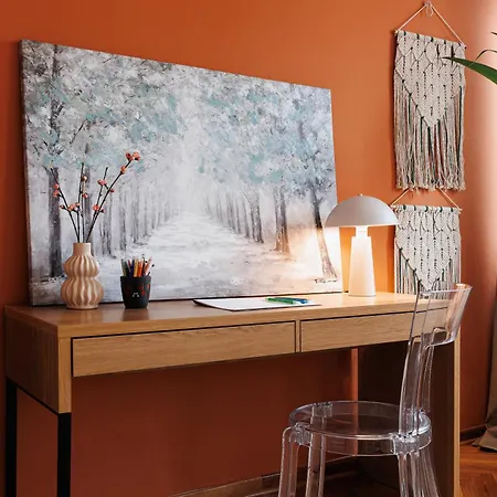 Sunny With Terrace & River View Old Town